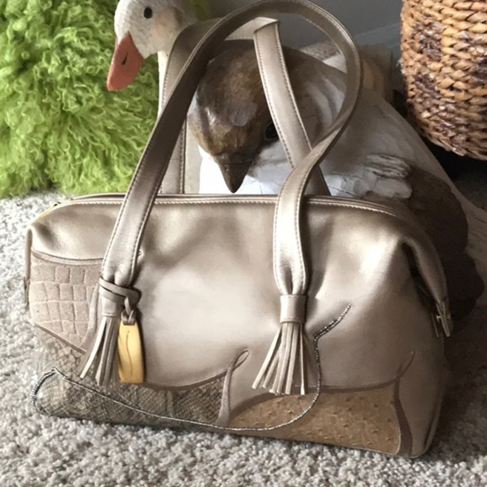 Ladies Handbag, very gently used, Sml mark on side, photo 3,